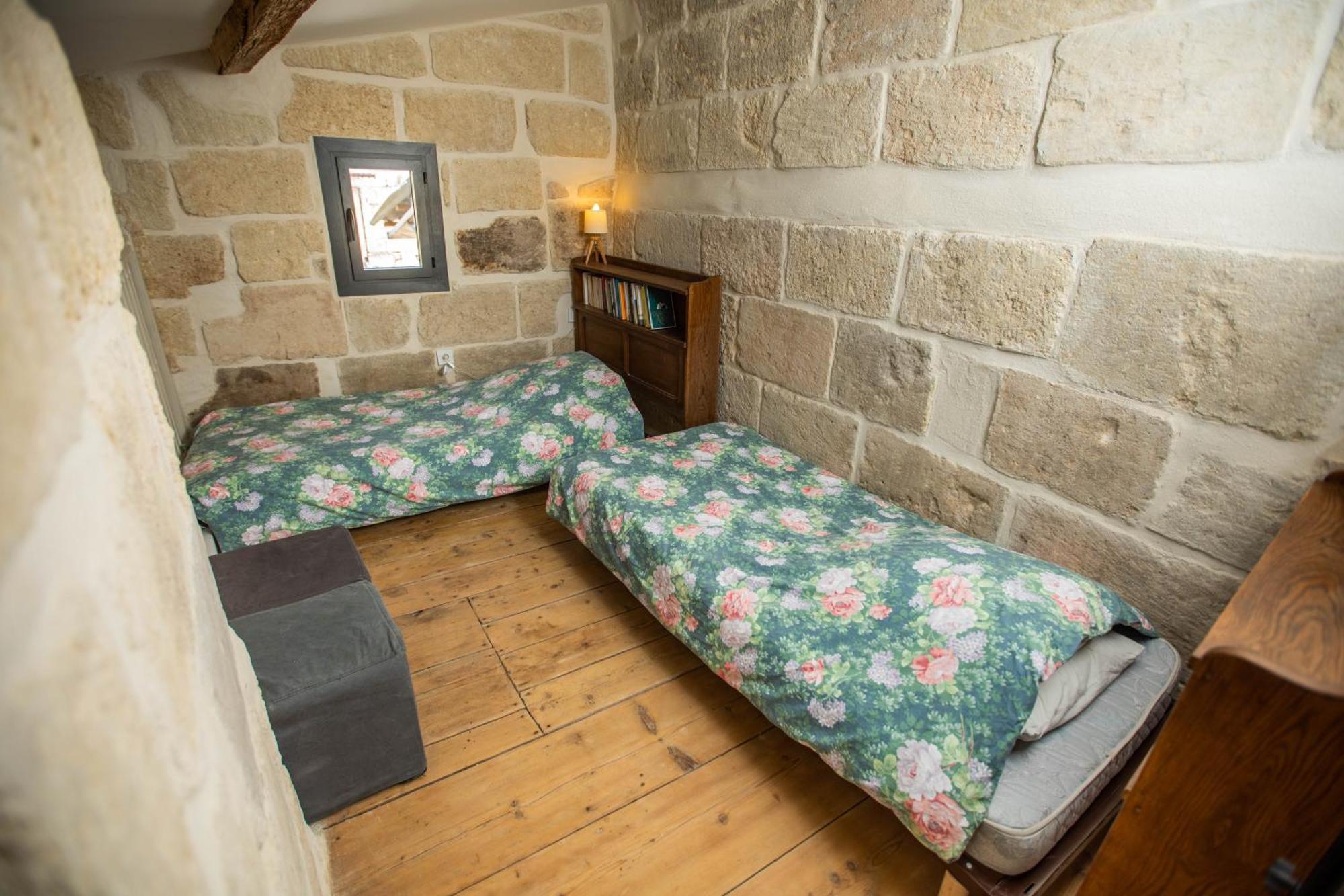 Oustaou De Betty Et Bob Bed and Breakfast Le Cailar Buitenkant foto